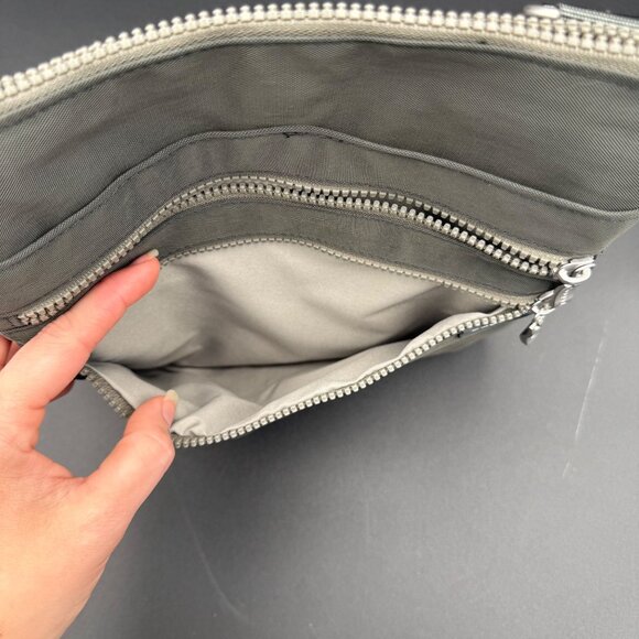 Baggallini Comrade 3-Zip Crossbody Bag Gray Lightweight Adjustable Strap - Picture 10 of 12